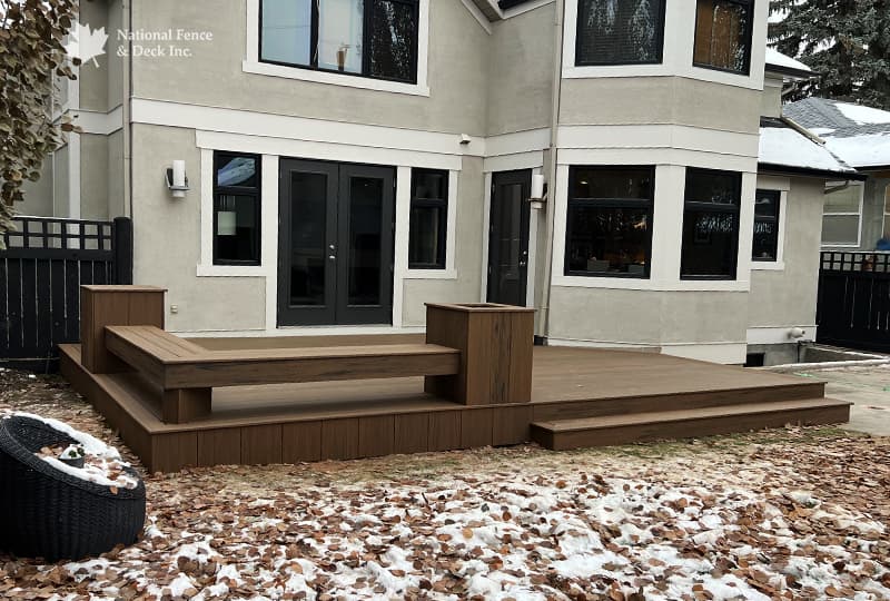 Trex Toasted Sand deck with custom built bench seat and planter boxes.