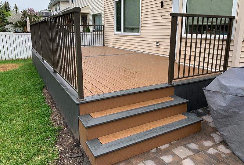 Trex composite deck in colors Beach Dune and Clam Shell
